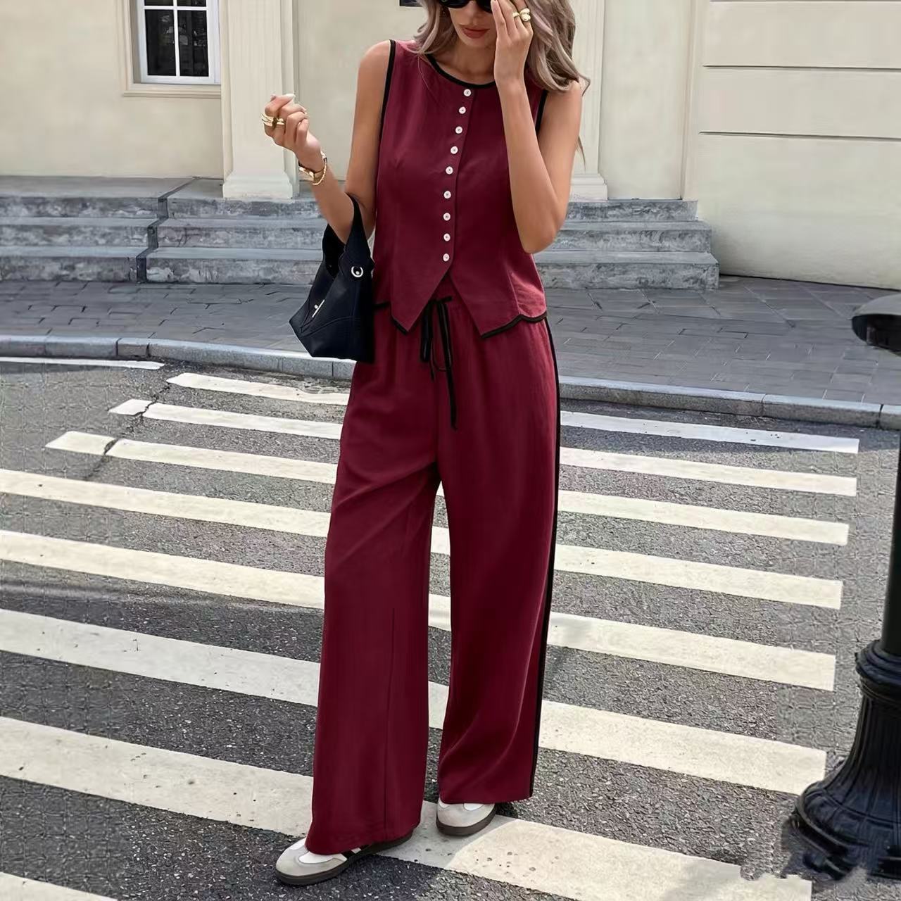 Sleeveless Front Buttons Top And Drawstring Trousers