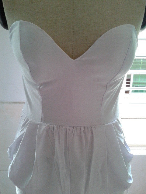 Romoti Strapless Sweetheart Romper