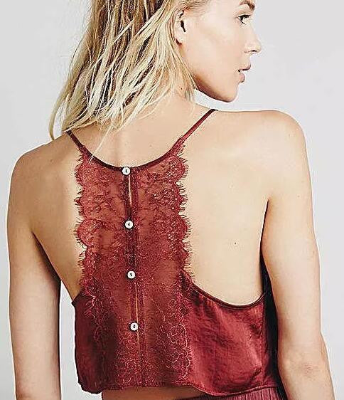 Romoti Spaghetti Strap Lace Crop Top