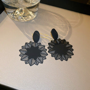 Hollow Out Earrings