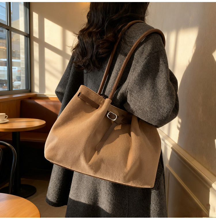 Large Capacity Shoulder Bag