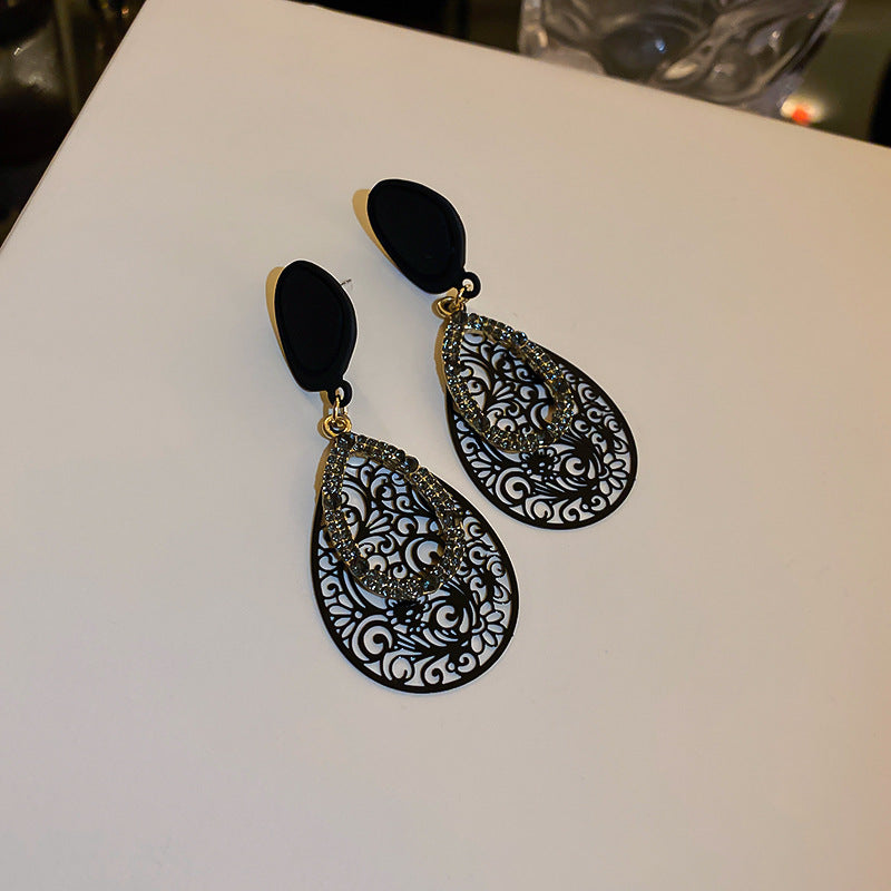 Hollow Out Earrings
