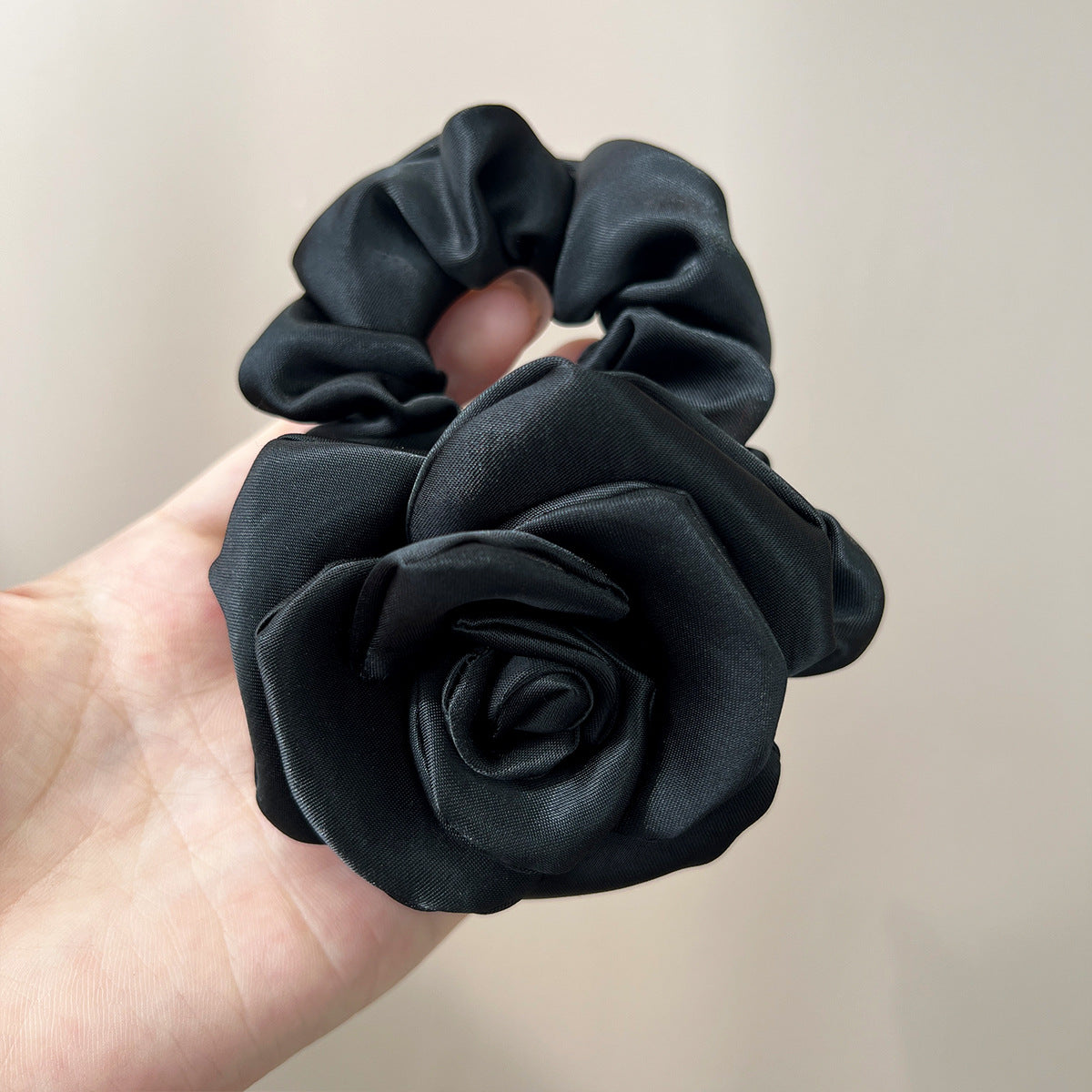 Sweet And Elegant Hair Tie