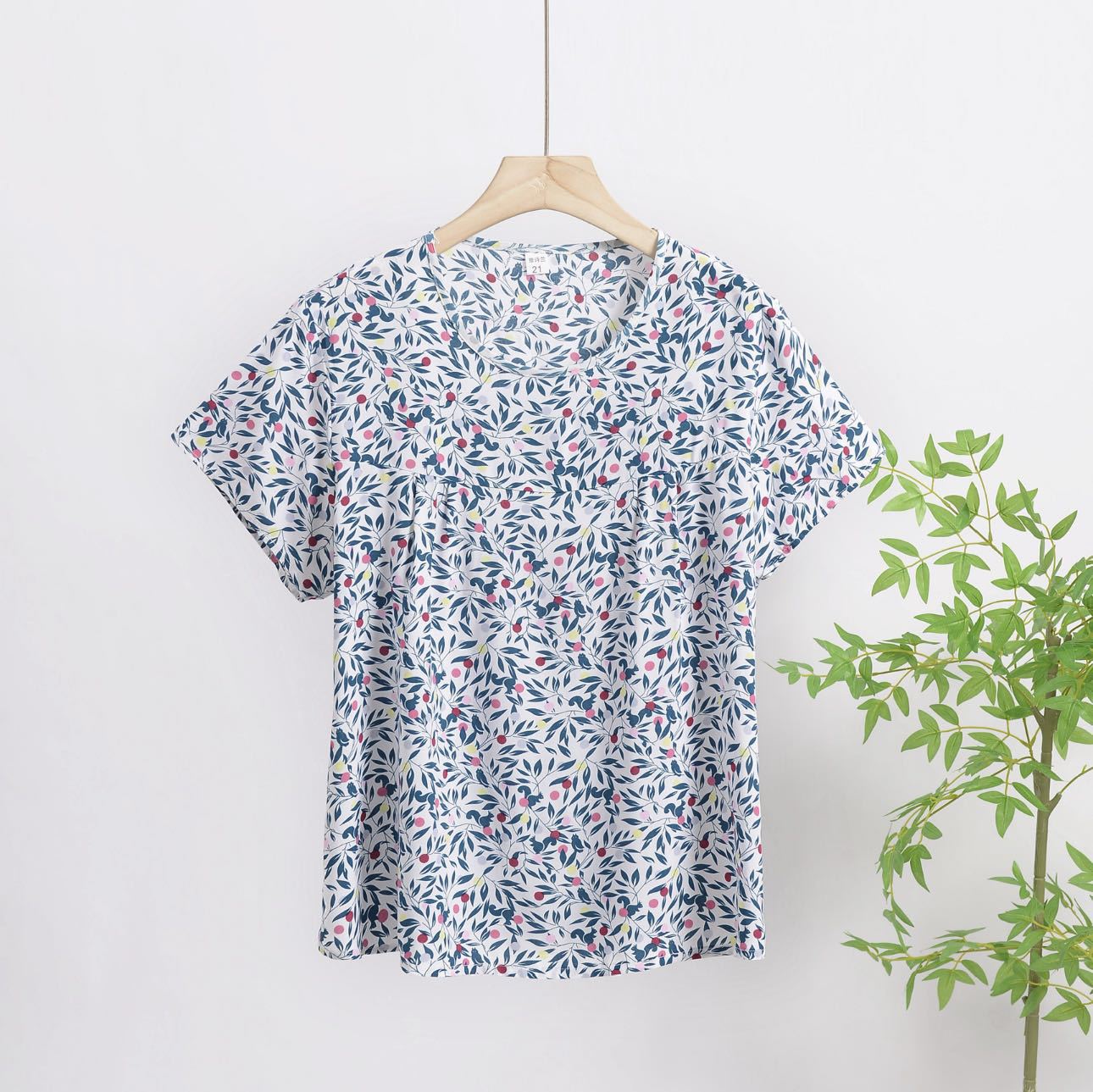 Loose Floral Print Top For Middle-aged