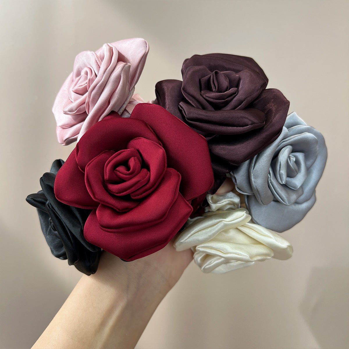 Sweet And Elegant Hair Tie