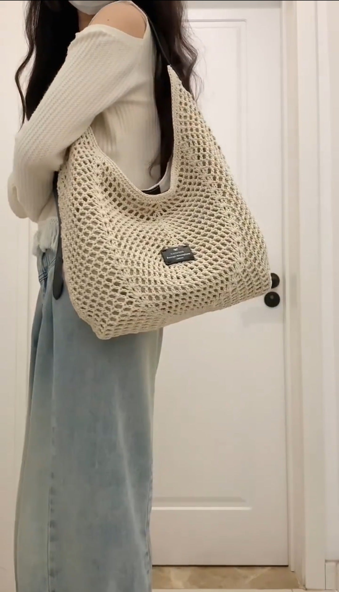 Hollow Out Shoulder Bag