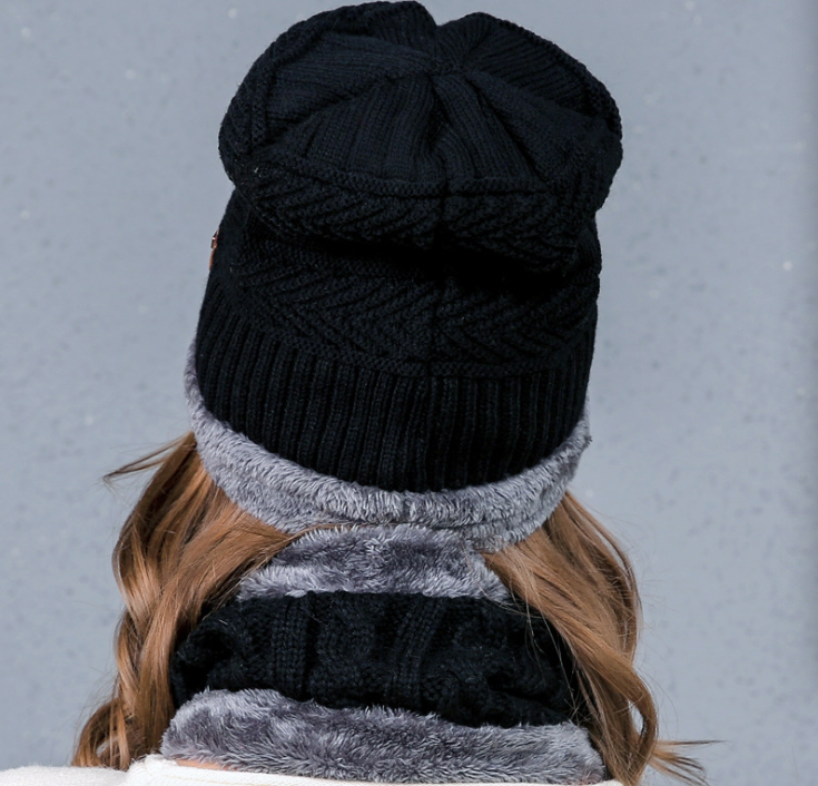 Woollen Hats And Scarf